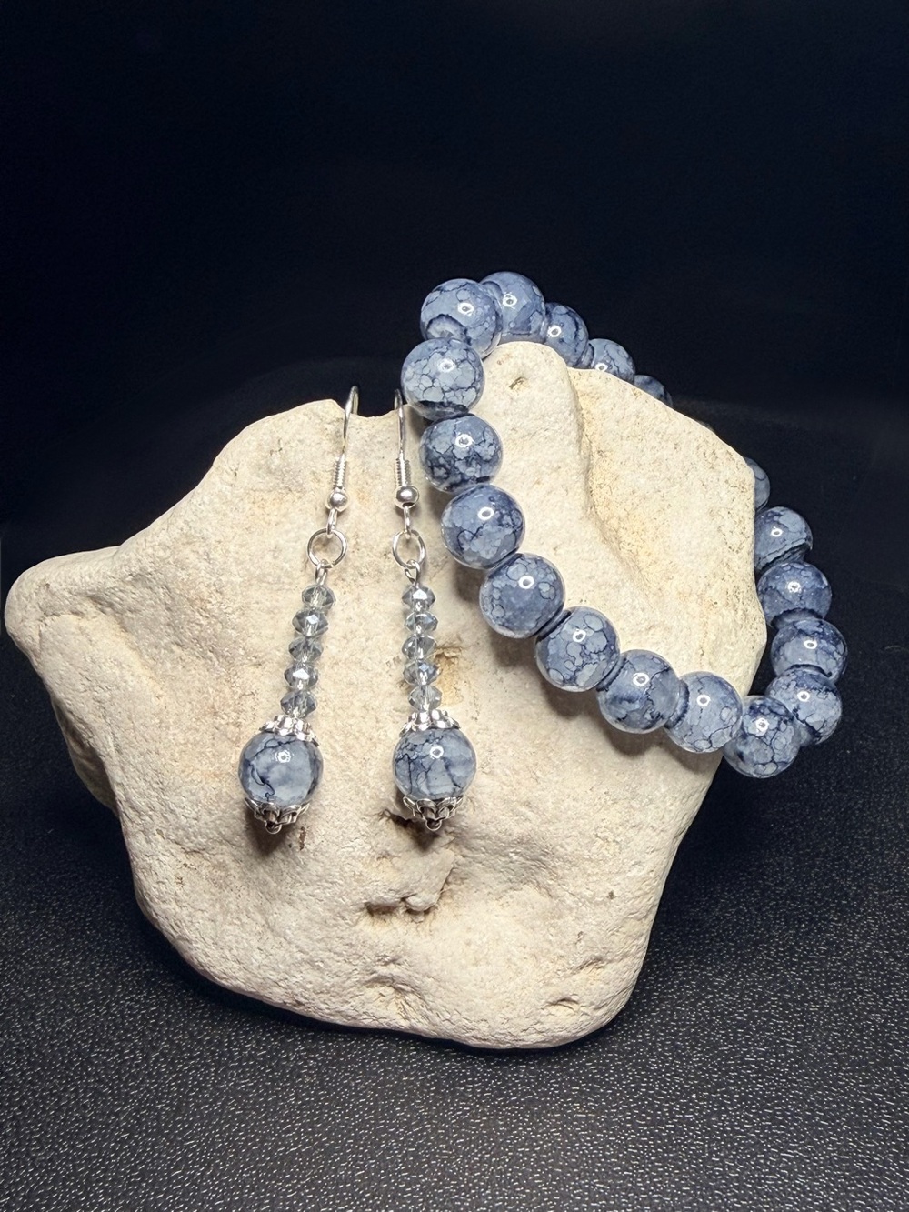 Handmade Dyed Agate Crackle Glass Bead Bracelet & Earrings Set